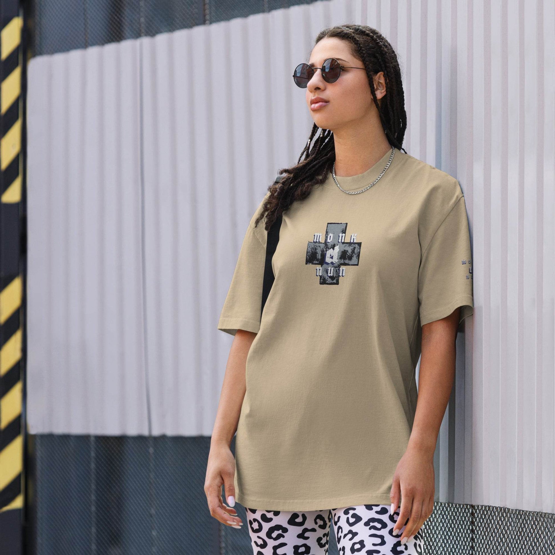 Unisex Oversized faded 100% carded cotton t-shirt Always think positive - Monk&Nun UnisexClothing
