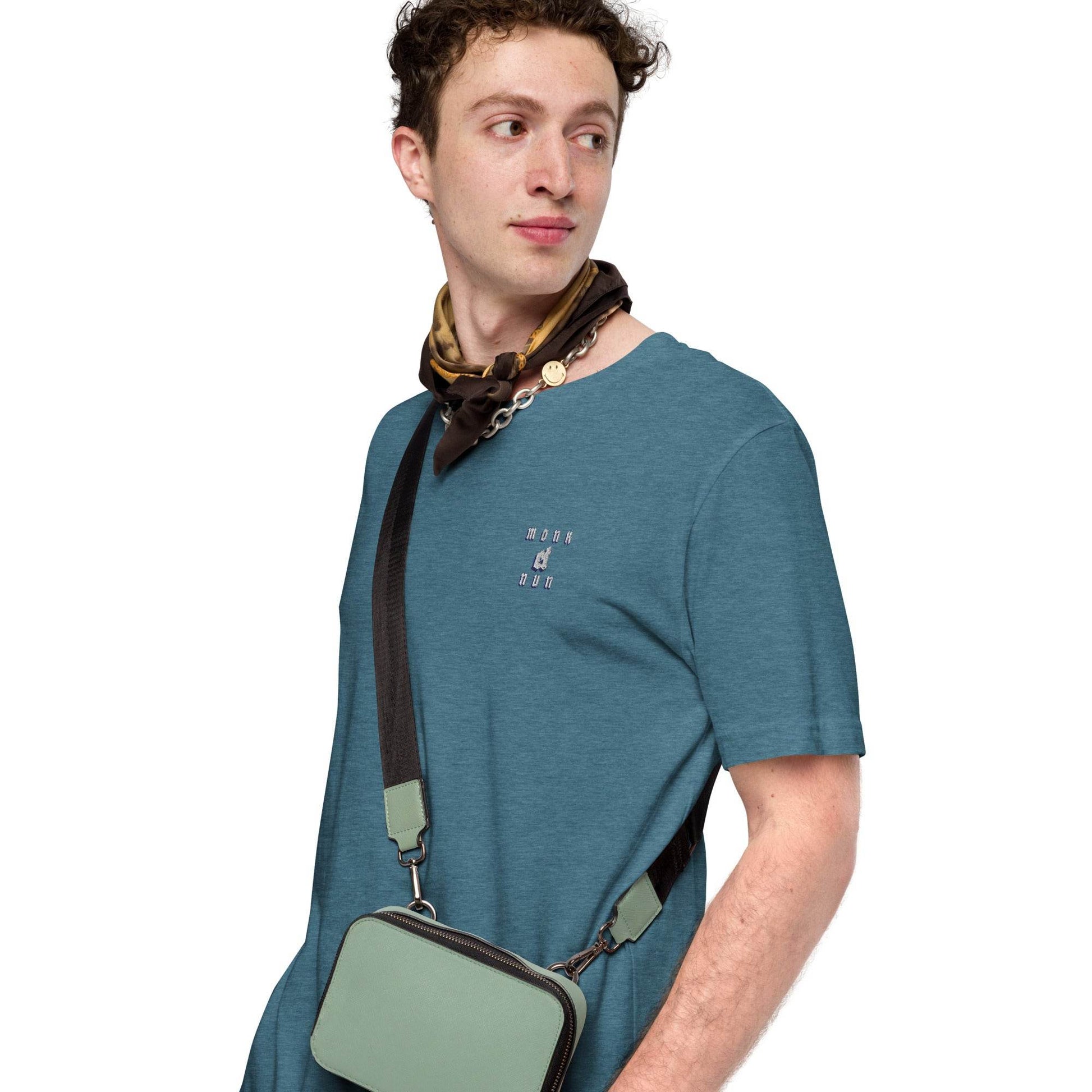 Unisex 100% combed and ring-spun cotton t-shirt Always think positive - Monk&Nun UnisexClothing